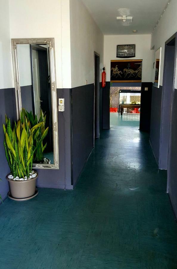 Enna-Zimmervermietung Hamburg-Harburg Buitenkant foto