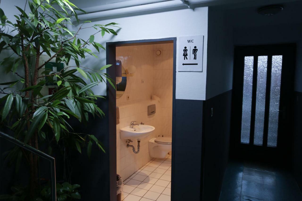 Enna-Zimmervermietung Hamburg-Harburg Buitenkant foto