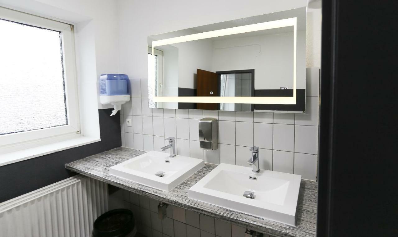 Enna-Zimmervermietung Hamburg-Harburg Buitenkant foto